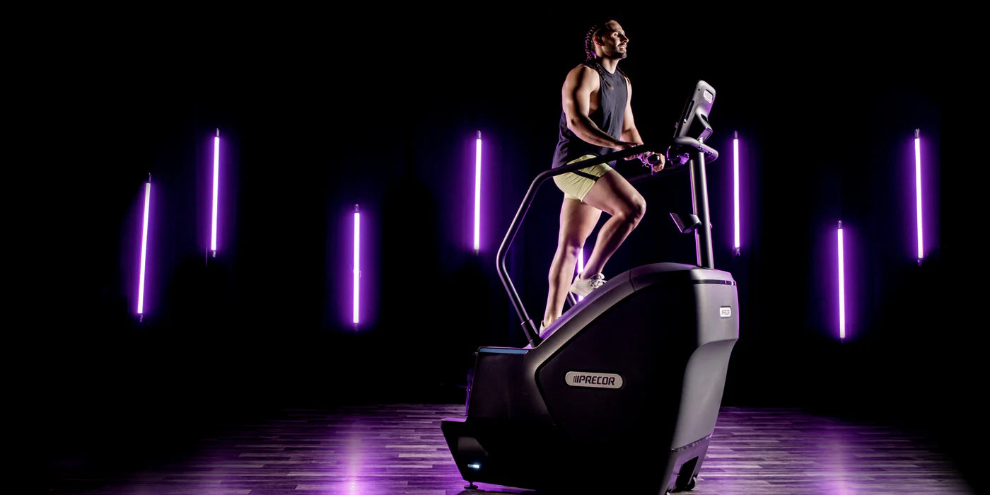 PRECOR 885 SCL STAIRCLIMBER STEPMILL W/ P84 CONSOLE